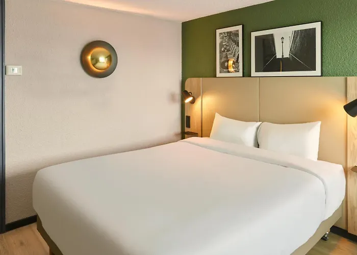 Campanile Saint-Germain-En-Laye