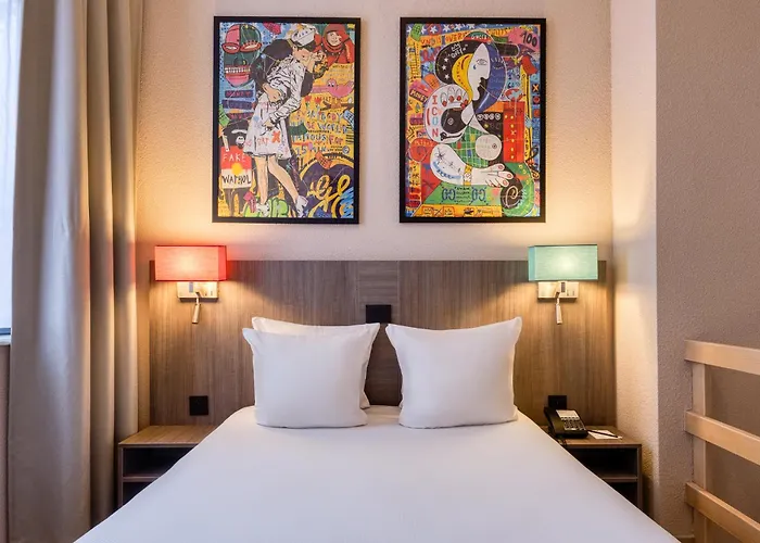 Alma Grand Place Hotel