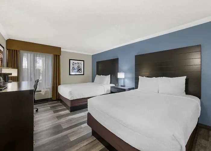 Best Western Airport Albuquerque InnSuites Hotel&Suites