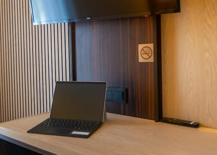 The Originals City, Hôtel Pont Rouge (ex inter-hôtel), Carcassonne