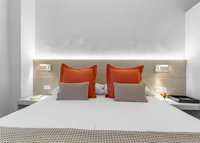 Acacia Suite