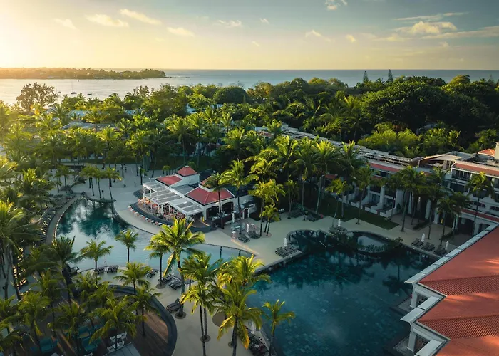 Mauricia Beachcomber Resort & Spa