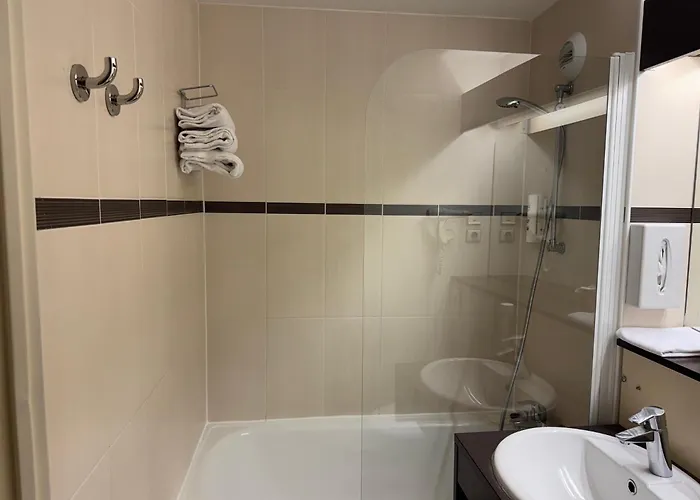 Comfort Hotel Orleans Saran