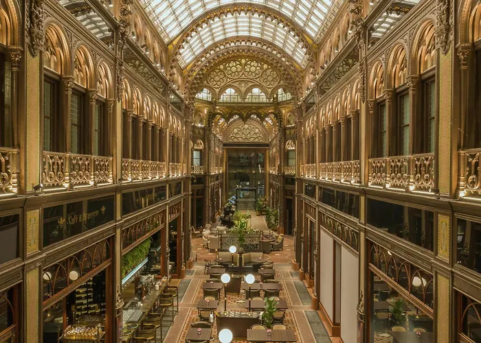 Hôtel Jacuzzi: Parisi Udvar Hotel Budapest, Part Of Hyatt