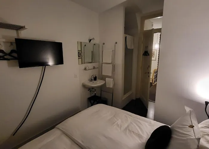 B&B: Emma'S B&B