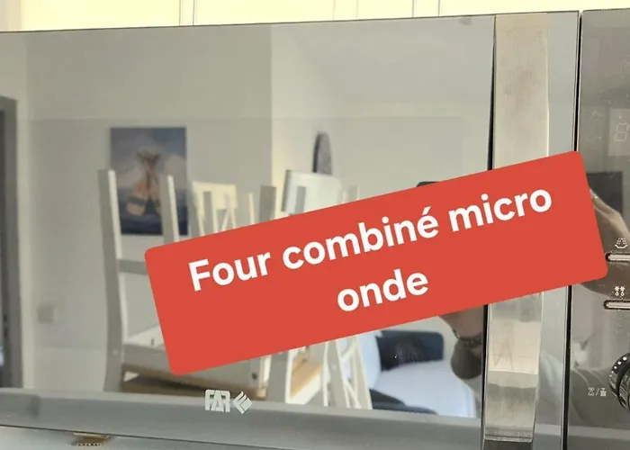 t2 lumineux avec balcon