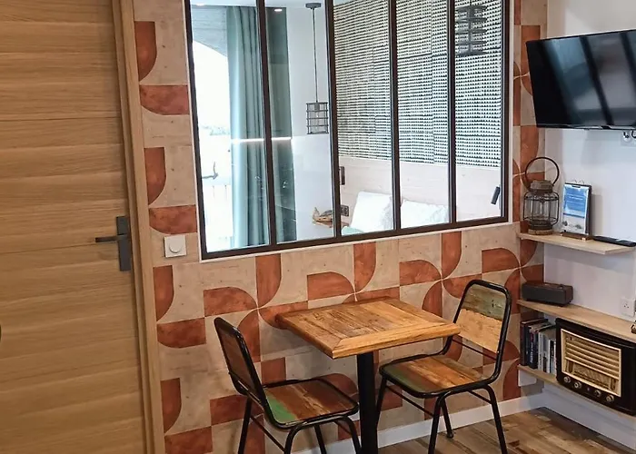 Le Sémaphore - studio climatisé, grande terrasse vue mer - parking, wifi