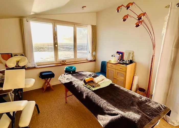 La Cabine côté mer et côté jardin à la VILLA PLEIN VENT