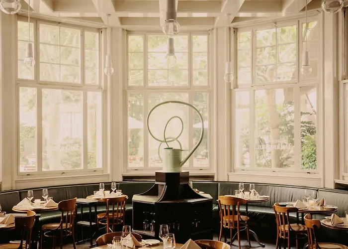 Hotel pres du College: Boutique&Design Hotel Volkshaus Basel