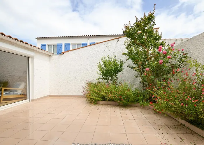 Maison 6 pers, proche mer, patio, parking - FR-1-705-11