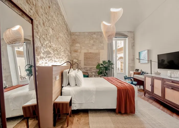 Cool Dreams Luxury Rooms