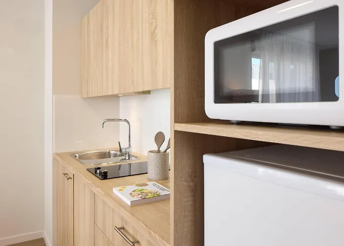 Hôtel de l'aéroport: Quality Aparthotel Reims - Saint-Thomas