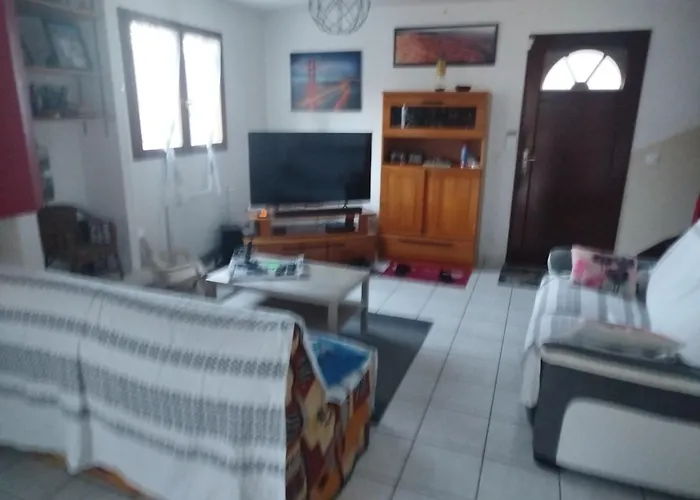 Chambre dans maison avec parking