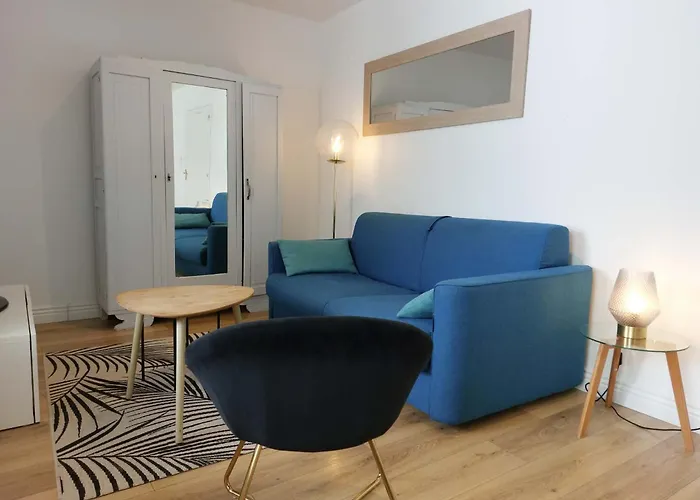 Le Bompard 50 m2 Villa Art Déco Plein centre avec jardin