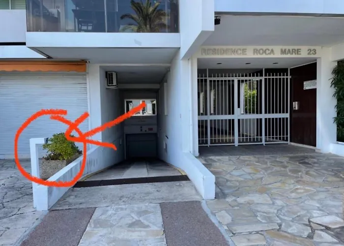 La Room: Seaside Apartment + Terrace + Parking