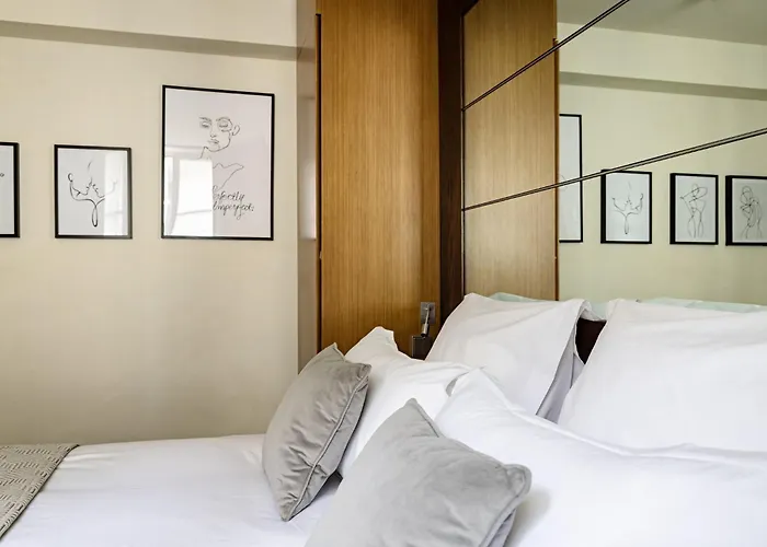 Inn Paris Elysées