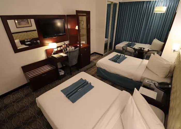 Larsa Hotel