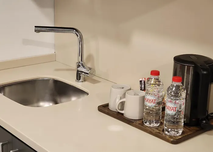 Taksim Landhouse Hotel