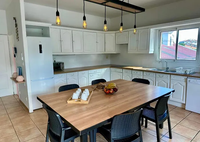 Le Familia,T5 avec terrasse,parking privé et Clim, idéal famille et professionnels