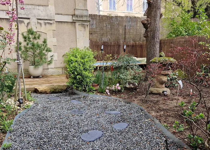 Hôtel central: Bonjour Guesthouse