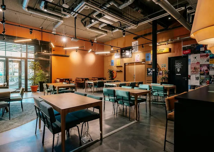 Social Hub City Extended Stay