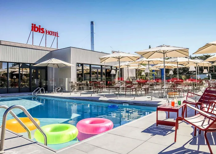 ibis Orange Centre Echangeur A7 A9