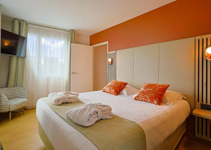  Seven Urban Suites Nantes Centre