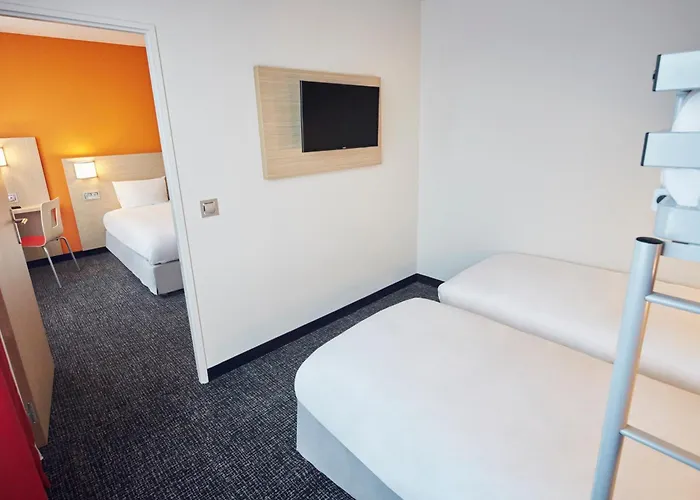 Hôtel: Kyriad Eco - Clermont Ferrand Estaing