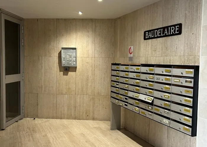Studio Meublé Vue Mer