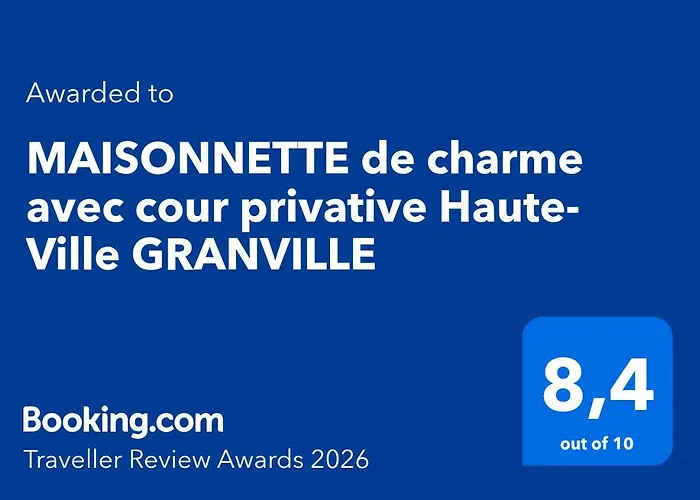 MAISONNETTE de charme avec cour privative Haute-Ville GRANVILLE