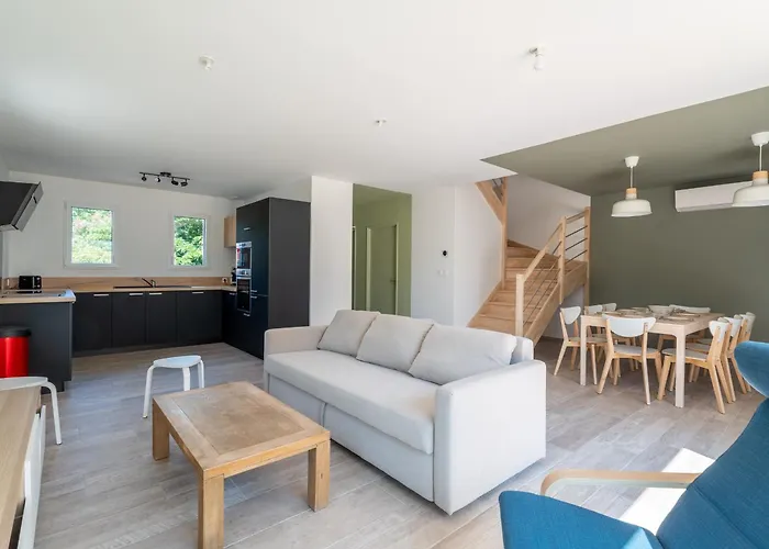 Maison neuve climatisée, 8 pers, proche plages, surf, Wi-Fi, terrasse, parking, ménage inclus - FR-1-319-526