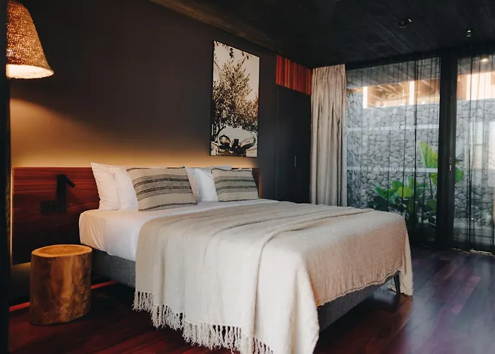 Wood Hotel & Spa