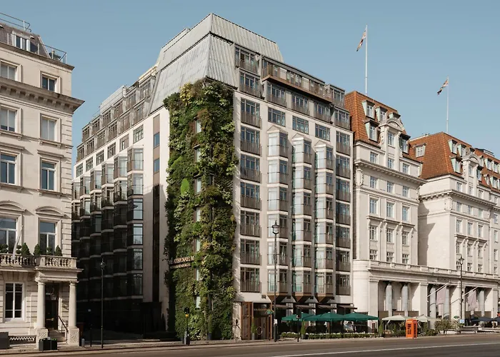 Athenaeum & Residences