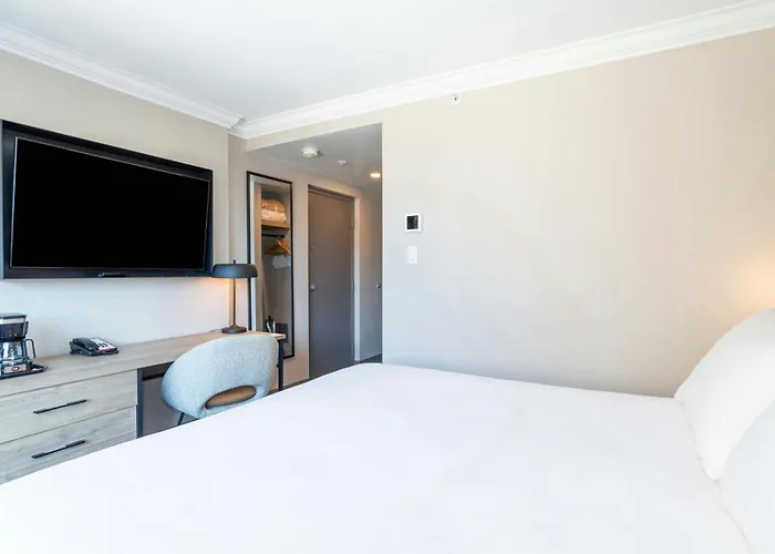 Sandman Hotel Vancouver Downtown