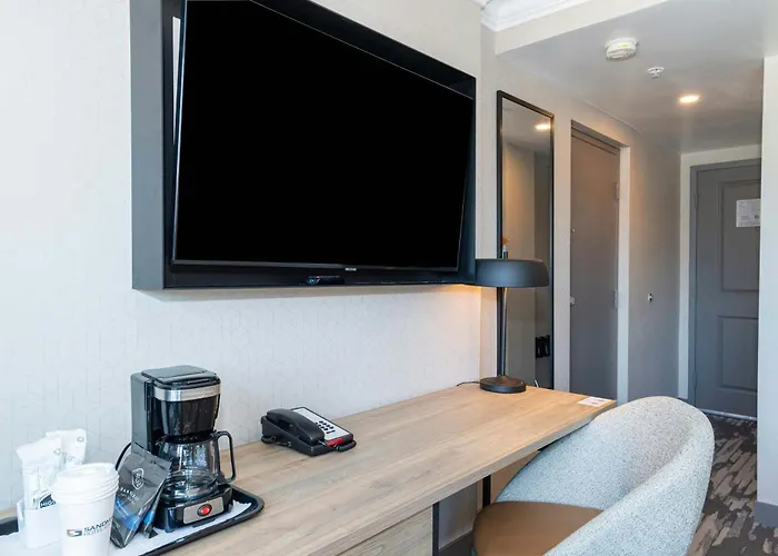 Sandman Hotel Vancouver Downtown