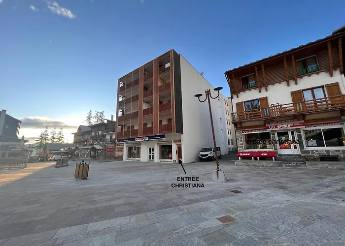 Christiana studios en hyper centre de Valberg aux pieds des pistes