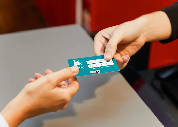 Hotelf1 Antibes Sophia Antipolis