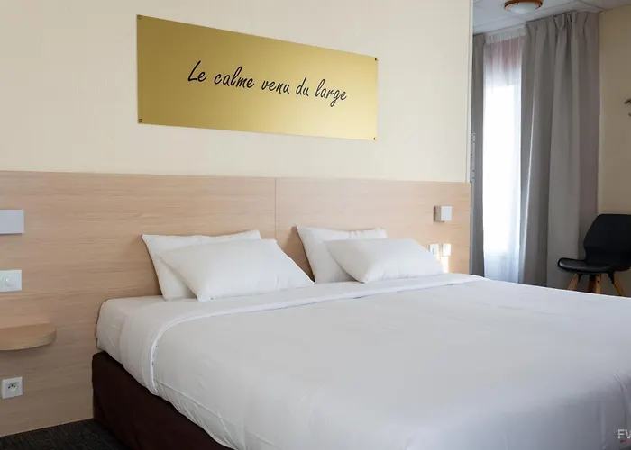 Hôtel Kyriad Lamballe