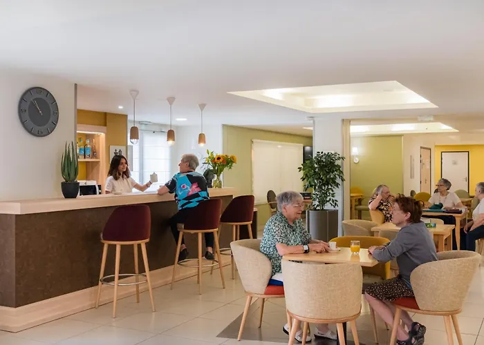 Hôtel de l'aéroport: DOMITYS Le Vallon des Bois