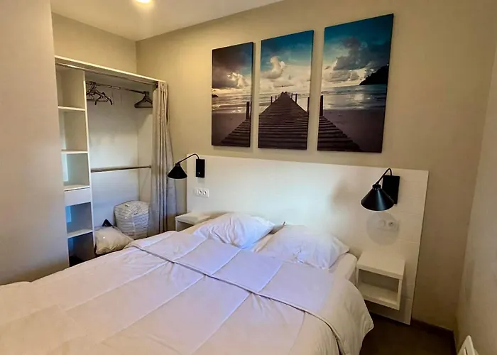 Appartement pour 4 pers avec terrasse, jardin, piscine et accès plage - Animaux admis - FR-1-194-218