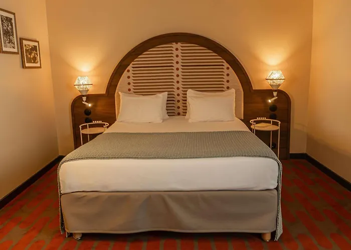 Mercure Arles Centre Arenes