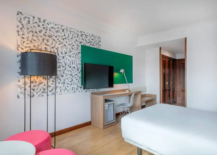 Hotel Santiago Plaza Affiliated By Melia