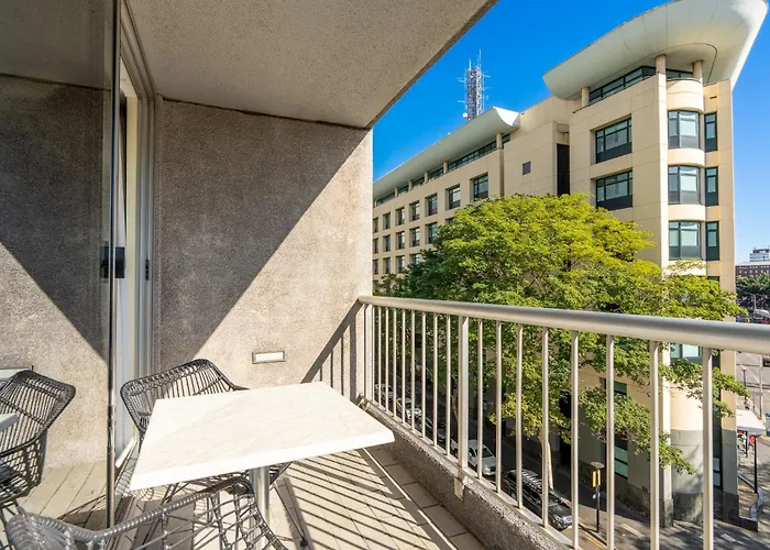 Resort: Abbey On Roma Hotel & Apartments