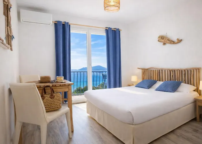 Hôtel: Hôtel Almanarre Plage - Hôtel Eco-Responsable