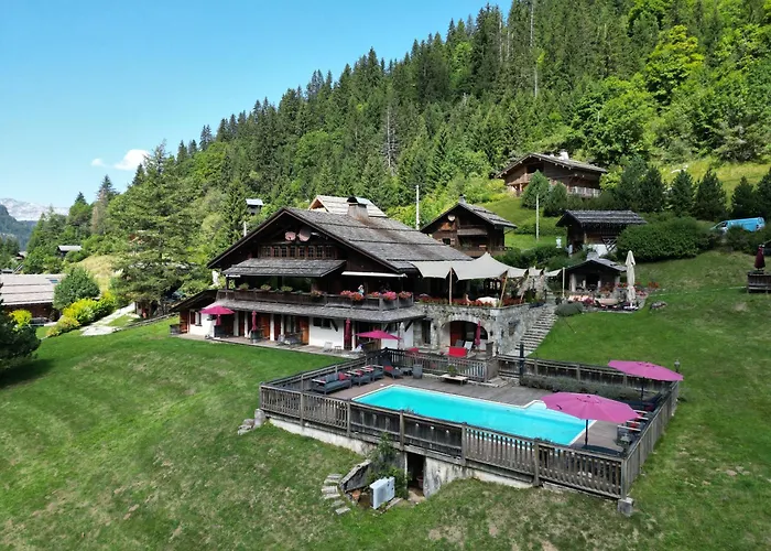 Hôtel Les Chalets de la Serraz