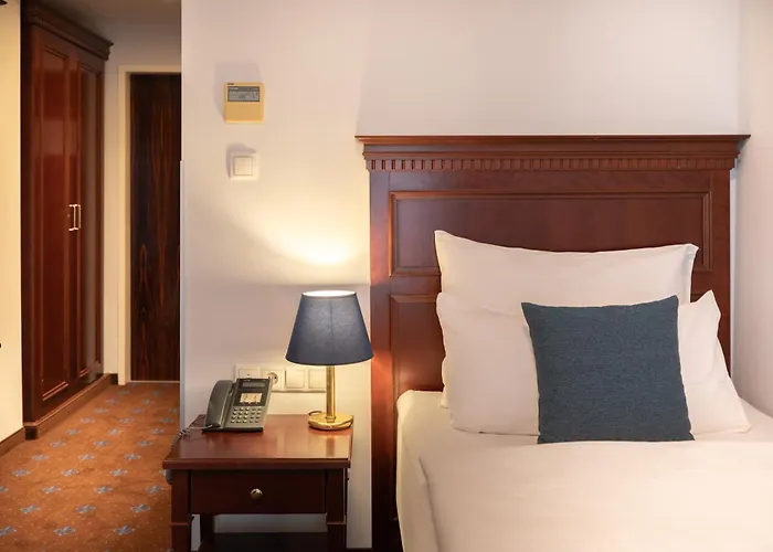 Garner Vienna - Prinz Eugen By Ihg