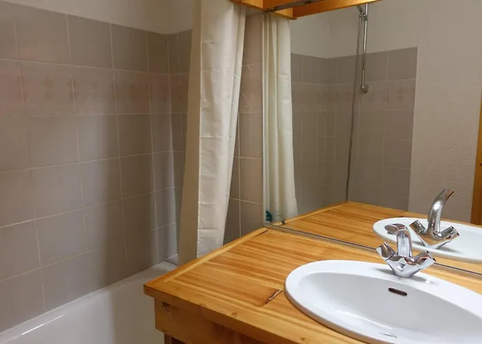 Charmant T2 de 40m² pour 7 pers. à Arêches, terrasse, proche pistes et commerces, classé 2 étoiles - FR-1-342-188
