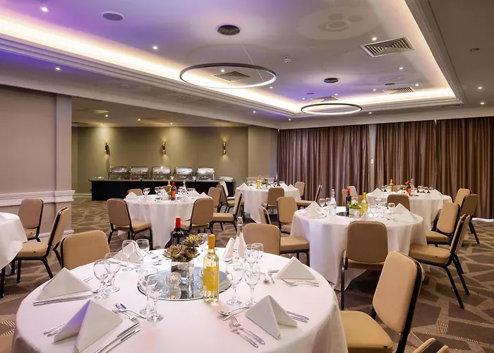 Doubletree By Hilton London Ealing