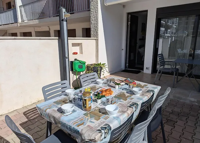 Sol-y-Days California, Superbe appartement rénové en RDC avec Parking, belle terrasse ombragée, à 200m de la plage