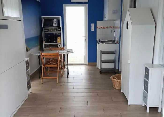 studio indépendant neuf proche mer